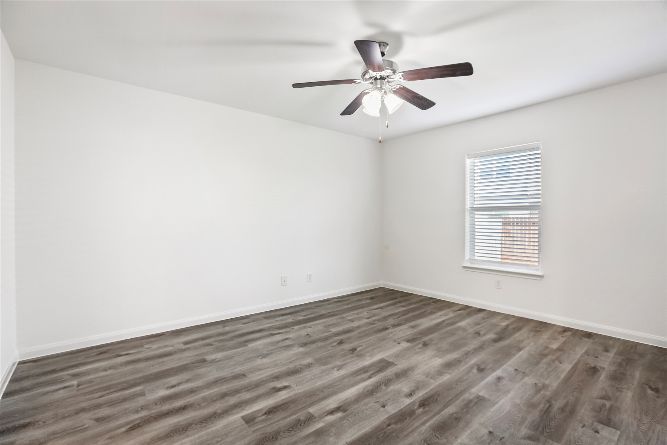 100 Robertson Lane Jarrell, TX 76537 - Photo 15 of 29 Alternate view