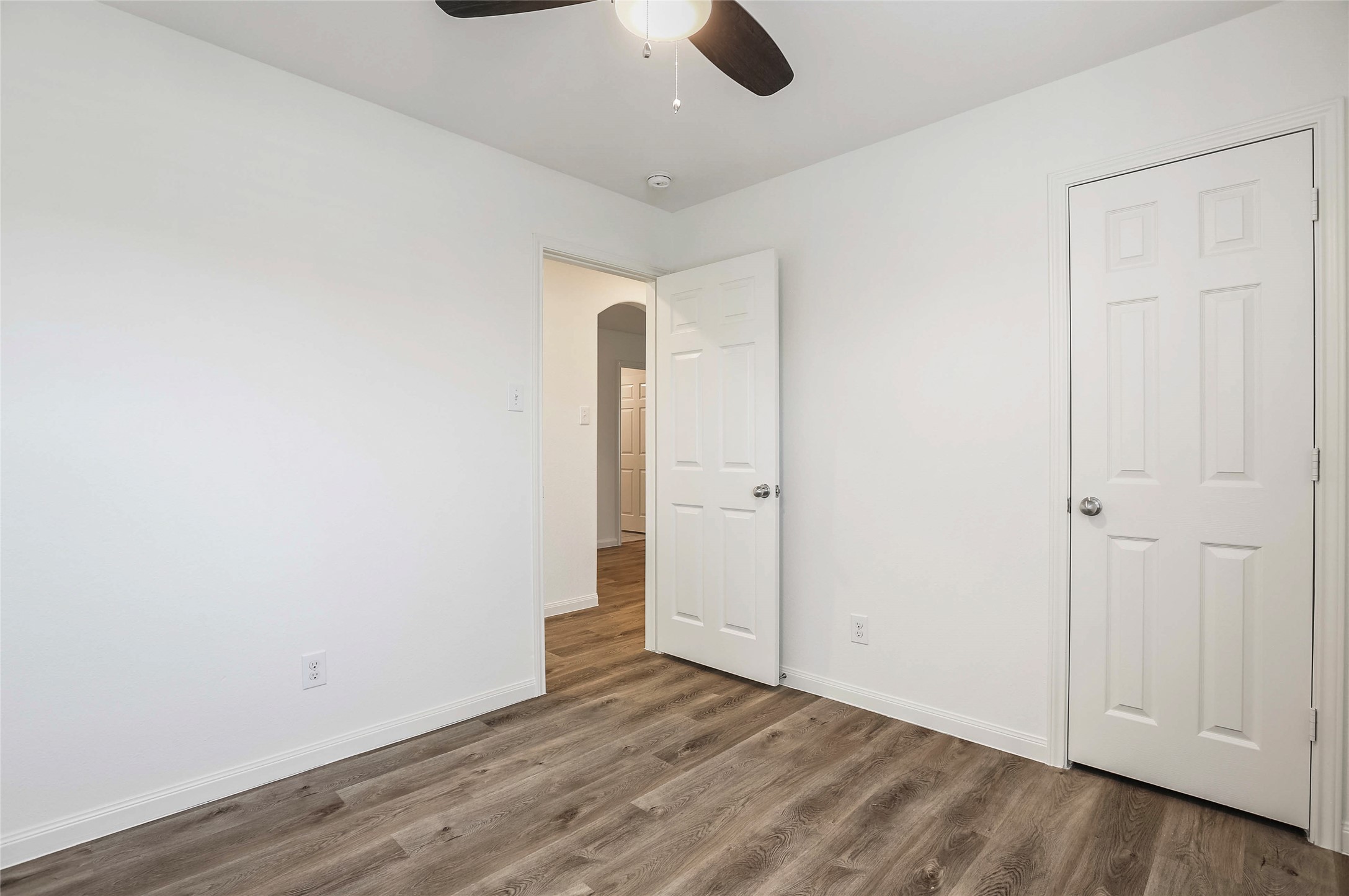 100 Robertson Lane Jarrell, TX 76537 - Photo 21 of 29 Bedroom 3