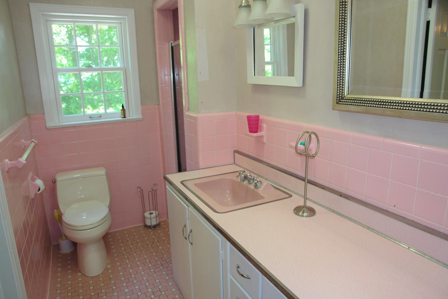 3102 Stoneridge Road Southwest Roanoke, VA 24014 - Photo 15 of 27 3102 Stoneridge Rd SW Roanoke-large-015-