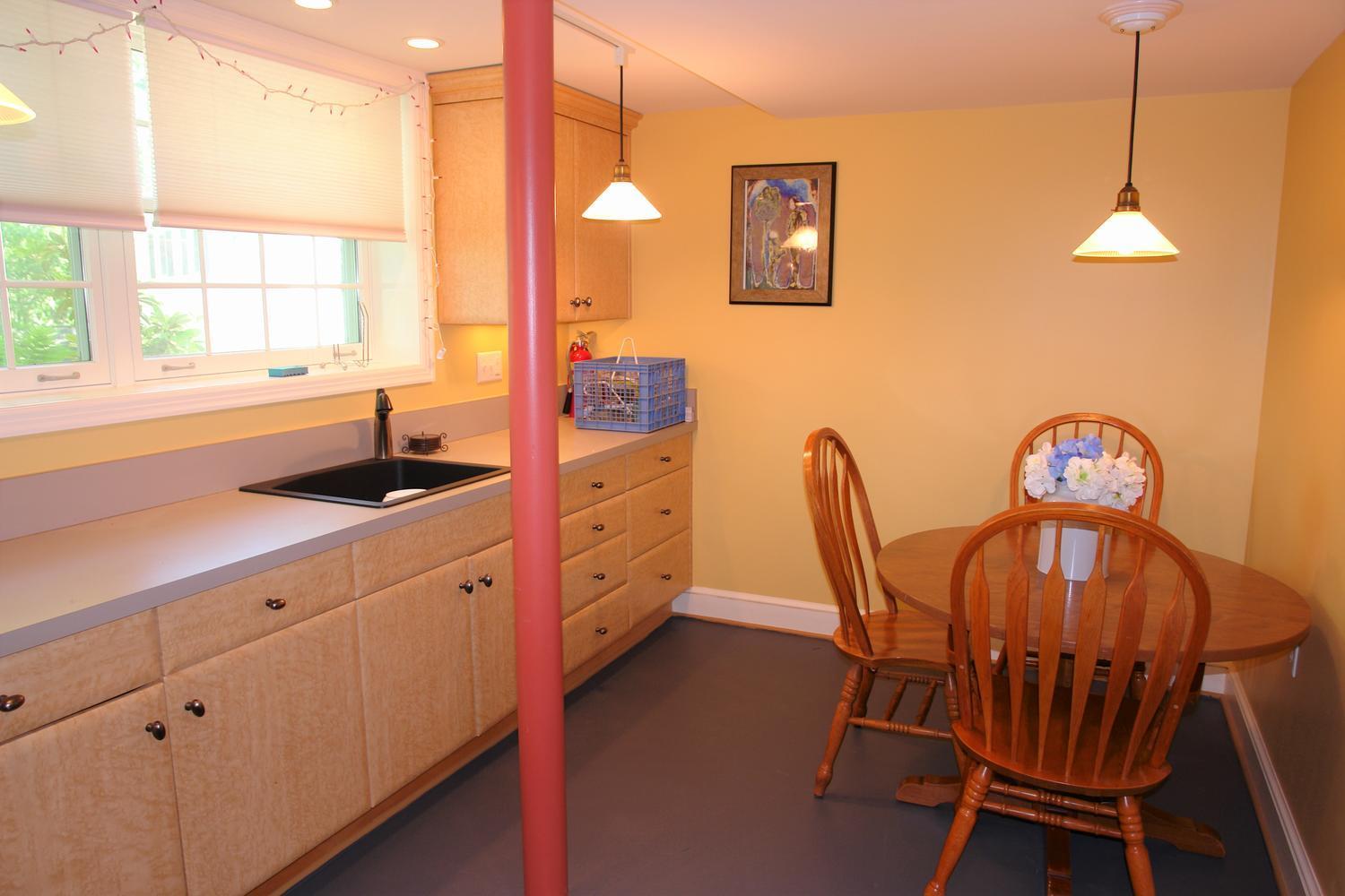 3102 Stoneridge Road Southwest Roanoke, VA 24014 - Photo 22 of 27 3102 Stoneridge Rd SW Roanoke-large-022-