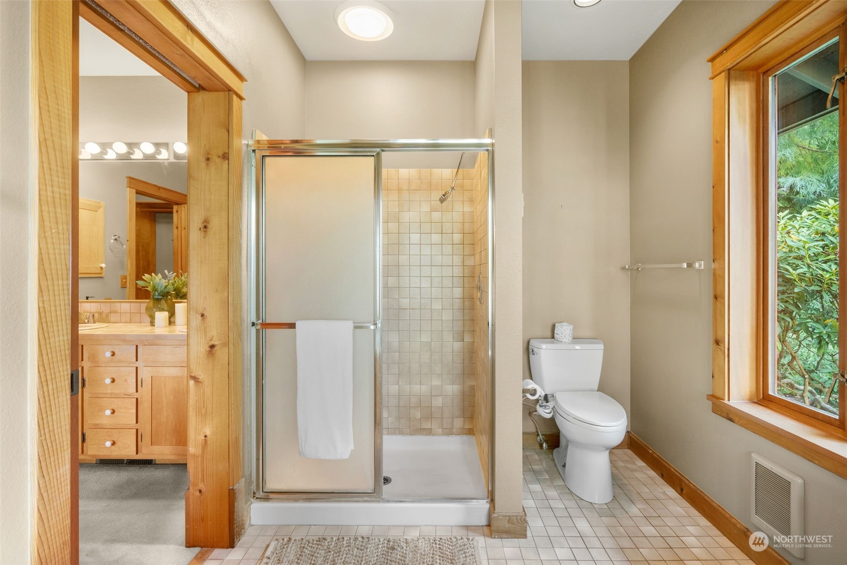 2011 North Bluff Road Greenbank, WA 98253 - Photo 16 of 39 Gallery Image 16