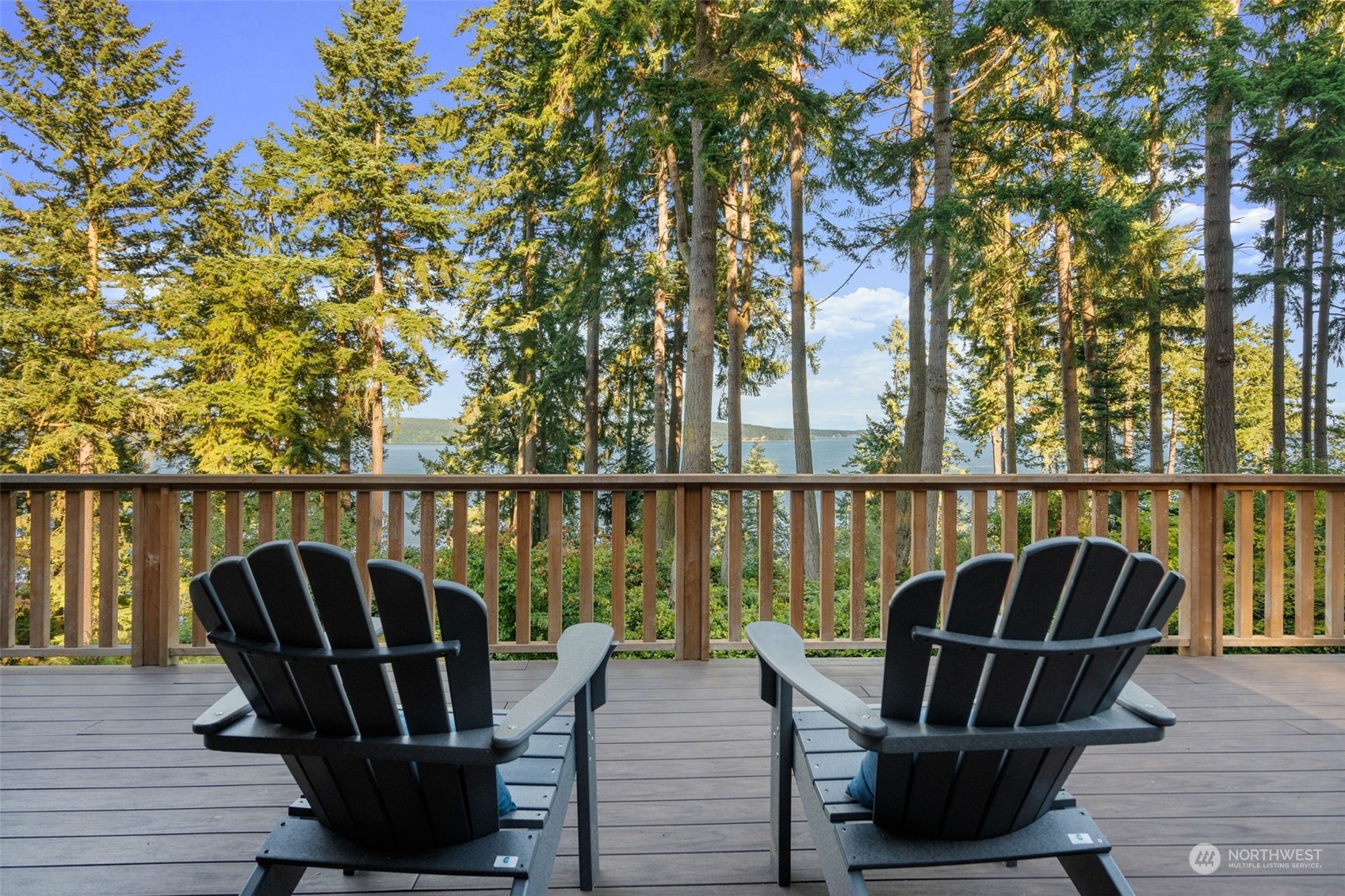 2011 North Bluff Road Greenbank, WA 98253 - Photo 2 of 39 Gallery Image 2