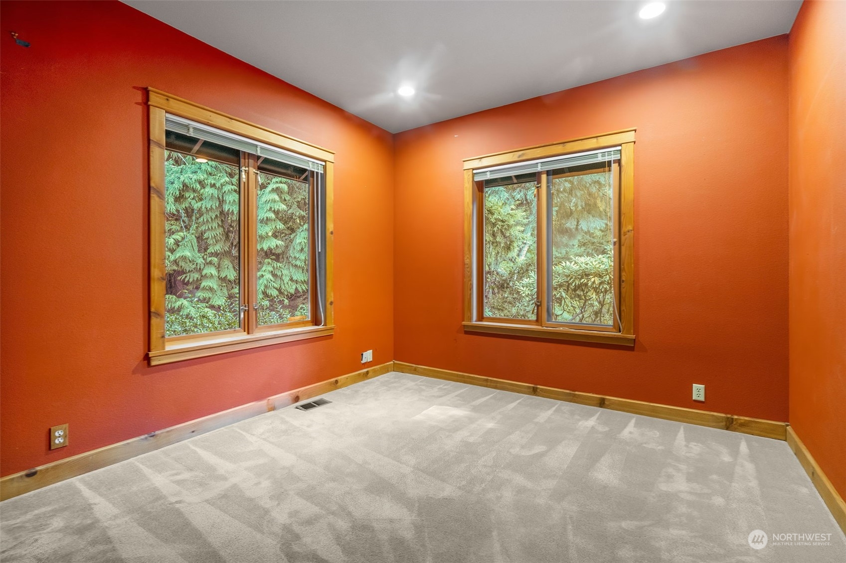 2011 North Bluff Road Greenbank, WA 98253 - Photo 22 of 39 Gallery Image 22
