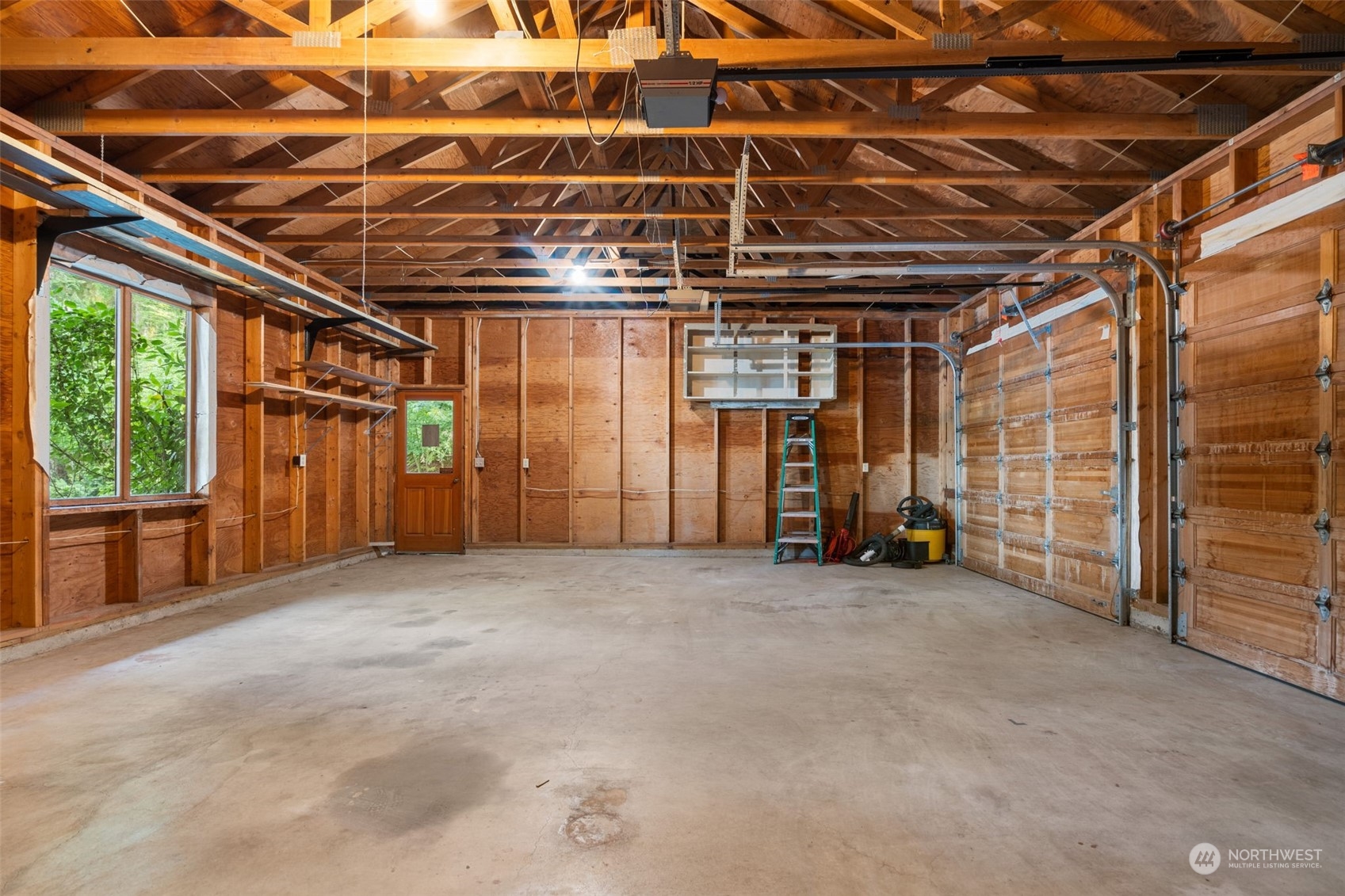 2011 North Bluff Road Greenbank, WA 98253 - Photo 31 of 39 Gallery Image 31