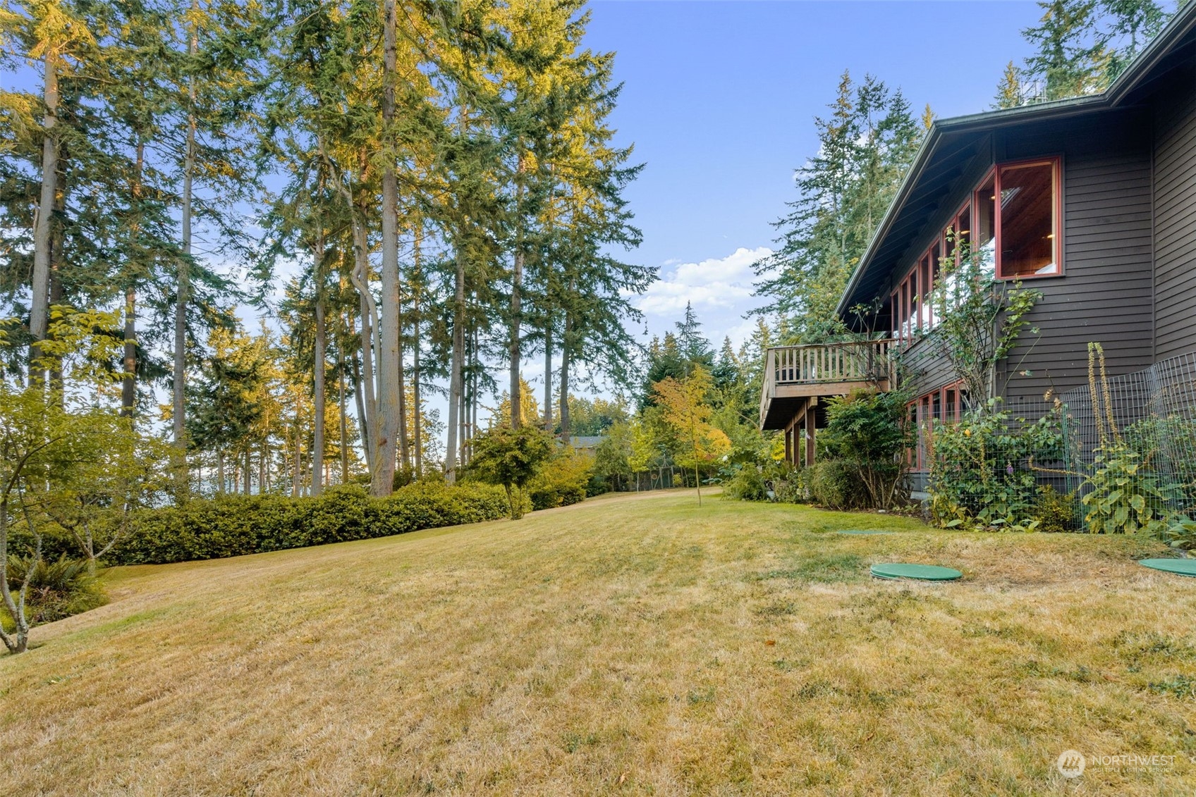 2011 North Bluff Road Greenbank, WA 98253 - Photo 36 of 39 Gallery Image 36