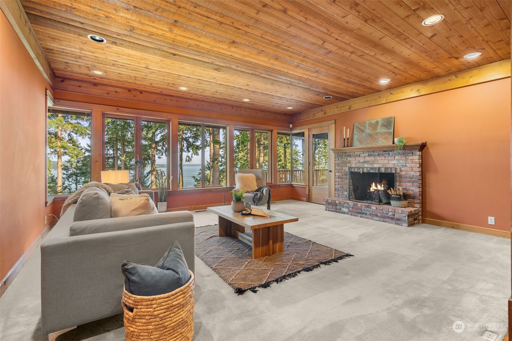2011 North Bluff Road Greenbank, WA 98253 - Photo 7 of 39 Gallery Image 7