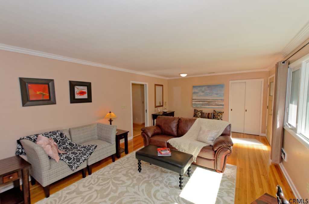 1029 Atateka Road Niskayuna, NY 12309 - Photo 11 of 25 Photo 11