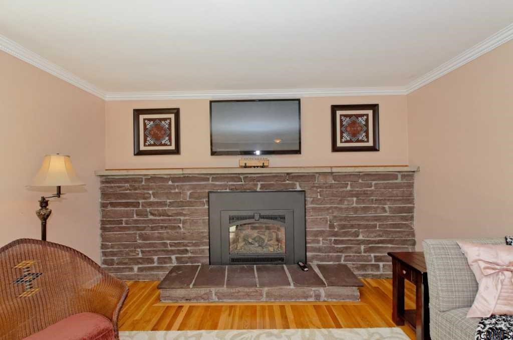 1029 Atateka Road Niskayuna, NY 12309 - Photo 12 of 25 Photo 12