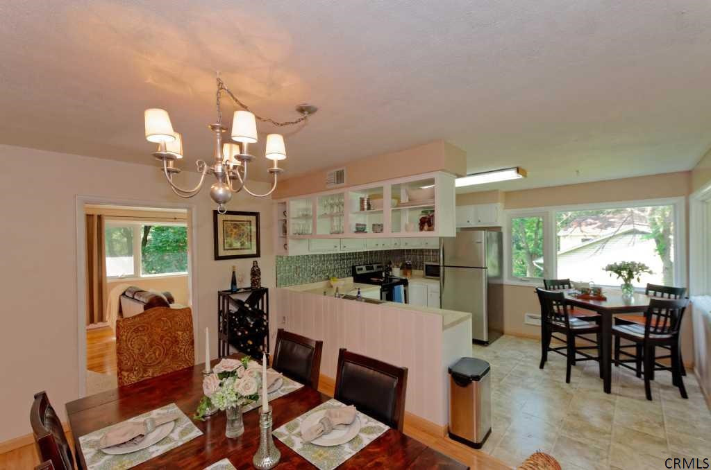 1029 Atateka Road Niskayuna, NY 12309 - Photo 14 of 25 Photo 14