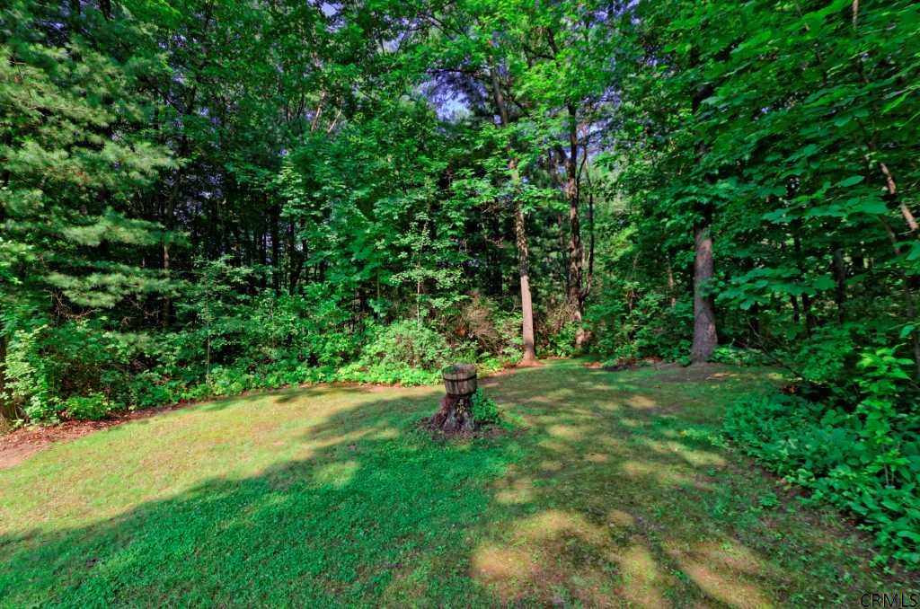 1029 Atateka Road Niskayuna, NY 12309 - Photo 7 of 25 Photo 7