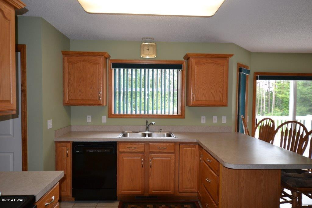 8 Brookside Road Waymart, PA 18472 - Photo 5 of 21 Gallery Image 5