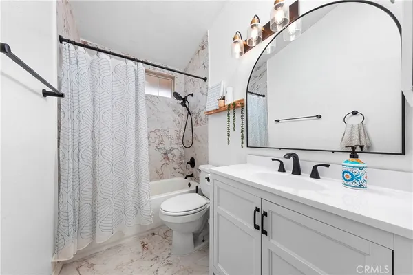 $3,700 | 2047 Westminster Drive, Palmdale, CA 93550