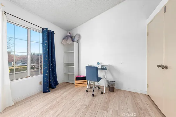 $3,700 | 2047 Westminster Drive, Palmdale, CA 93550