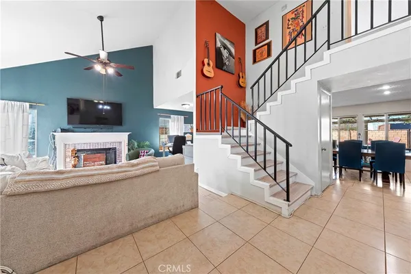 $3,700 | 2047 Westminster Drive, Palmdale, CA 93550