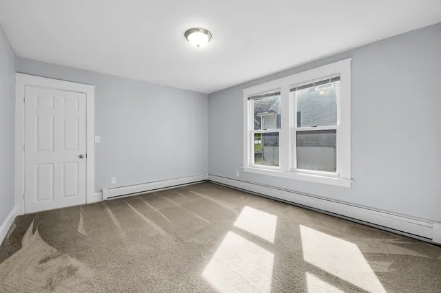 $1,975 | 245 Oakland Street, Bristol, CT 06010