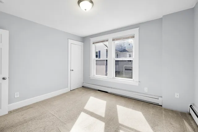 $1,975 | 245 Oakland Street, Bristol, CT 06010