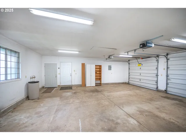 a view of a livingroom with furniture and window