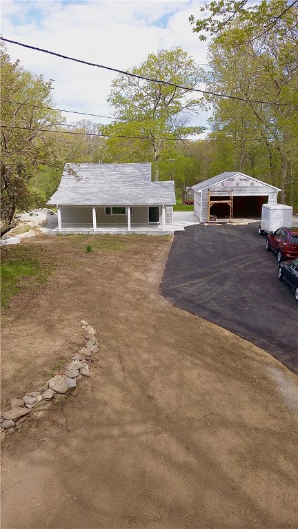 51 Farnum Road Glocester, RI 02814 - Photo 2 of 29
