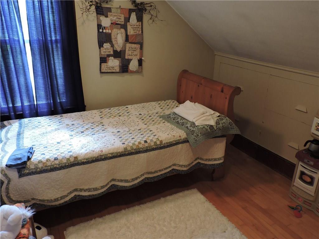 187 Rochester Street Westbrook, ME 04092 - Photo 26 of 28 3rd Floor Apartment second bedroom. ...