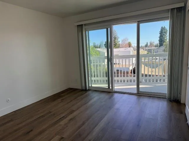 $2,595 | 467 Clinton Street, Unit 7, Redwood City, CA 94062