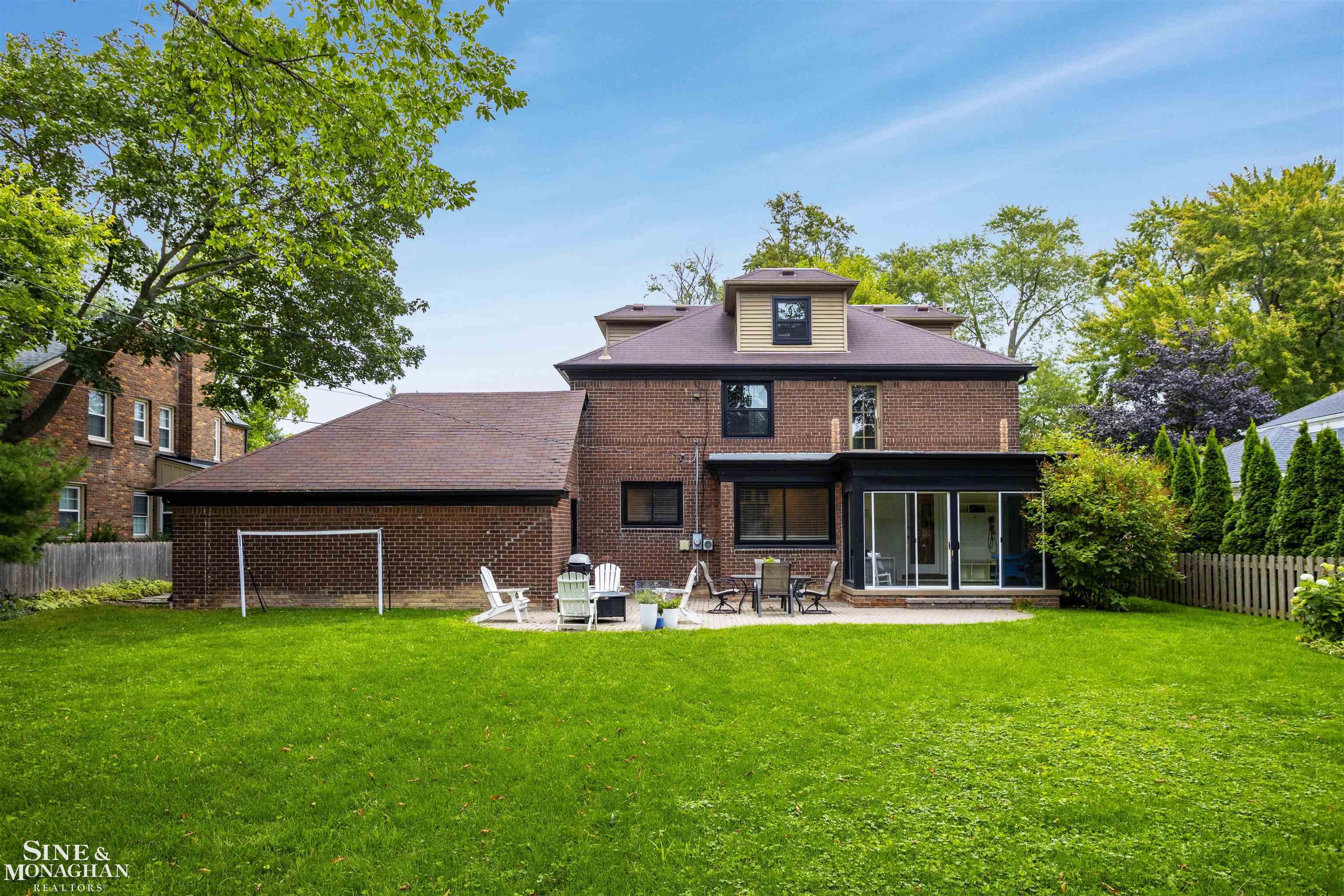 953 Trombley Road Grosse Pointe, MI 48230 - Photo 42 of 52 50120337-41.JPG