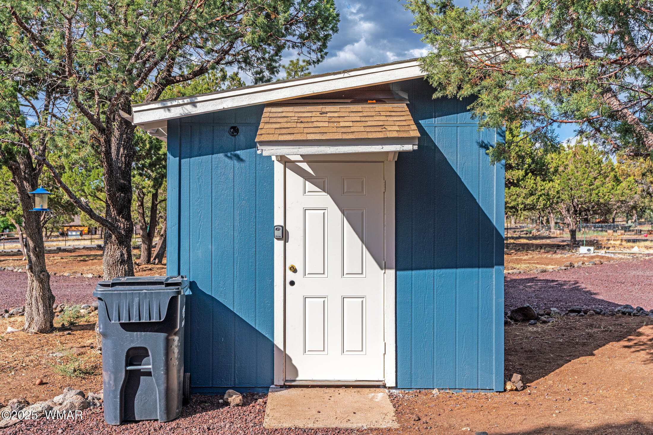703 Backwoods Trail Lakeside, AZ 85929 - Photo 25 of 31 water well pump house/storage shed