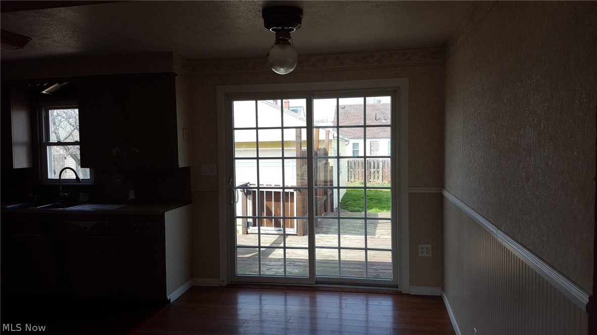 30011 Warren Road Wickliffe, OH 44092 - Photo 13 of 35 Gallery Image 13