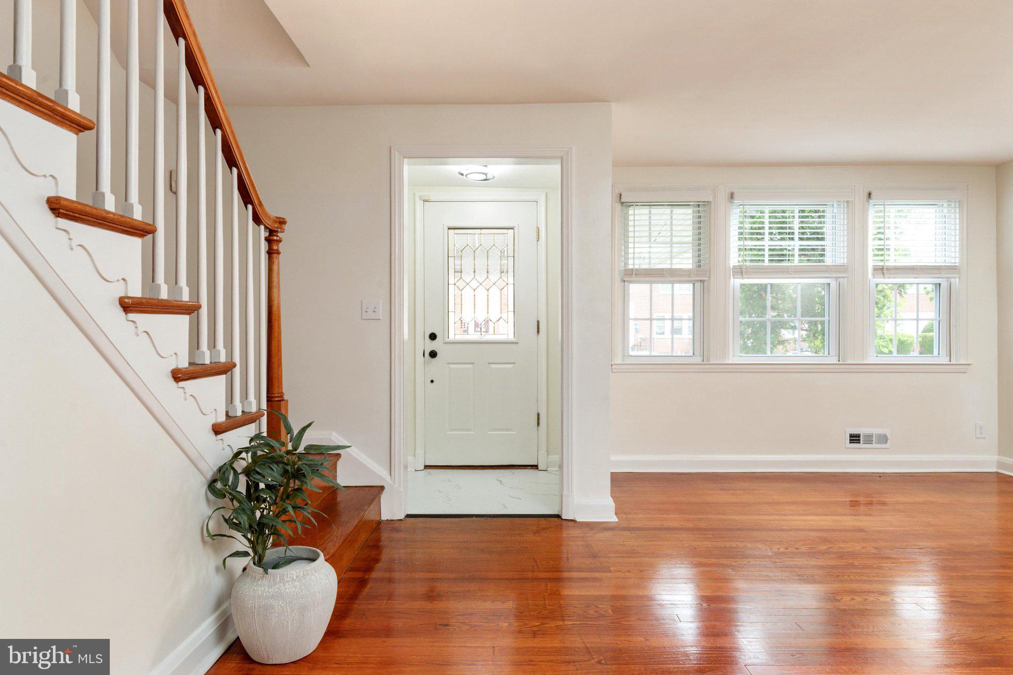 1521 Kennewick Road Baltimore, MD 21218 - Photo 3 of 31