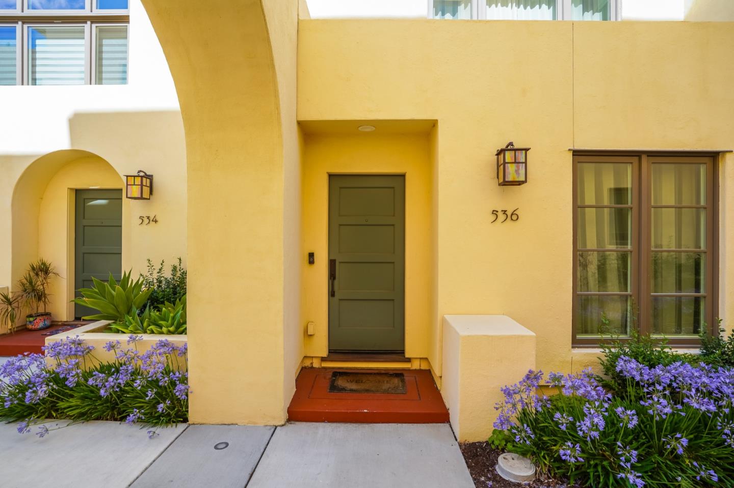 536 Fierro Loop Campbell, CA 95008 - Photo 3 of 57 a front view of a house having yard