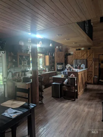 $3,000,000 | 9214 East Morning Glory Avenue, Athol, ID 83801