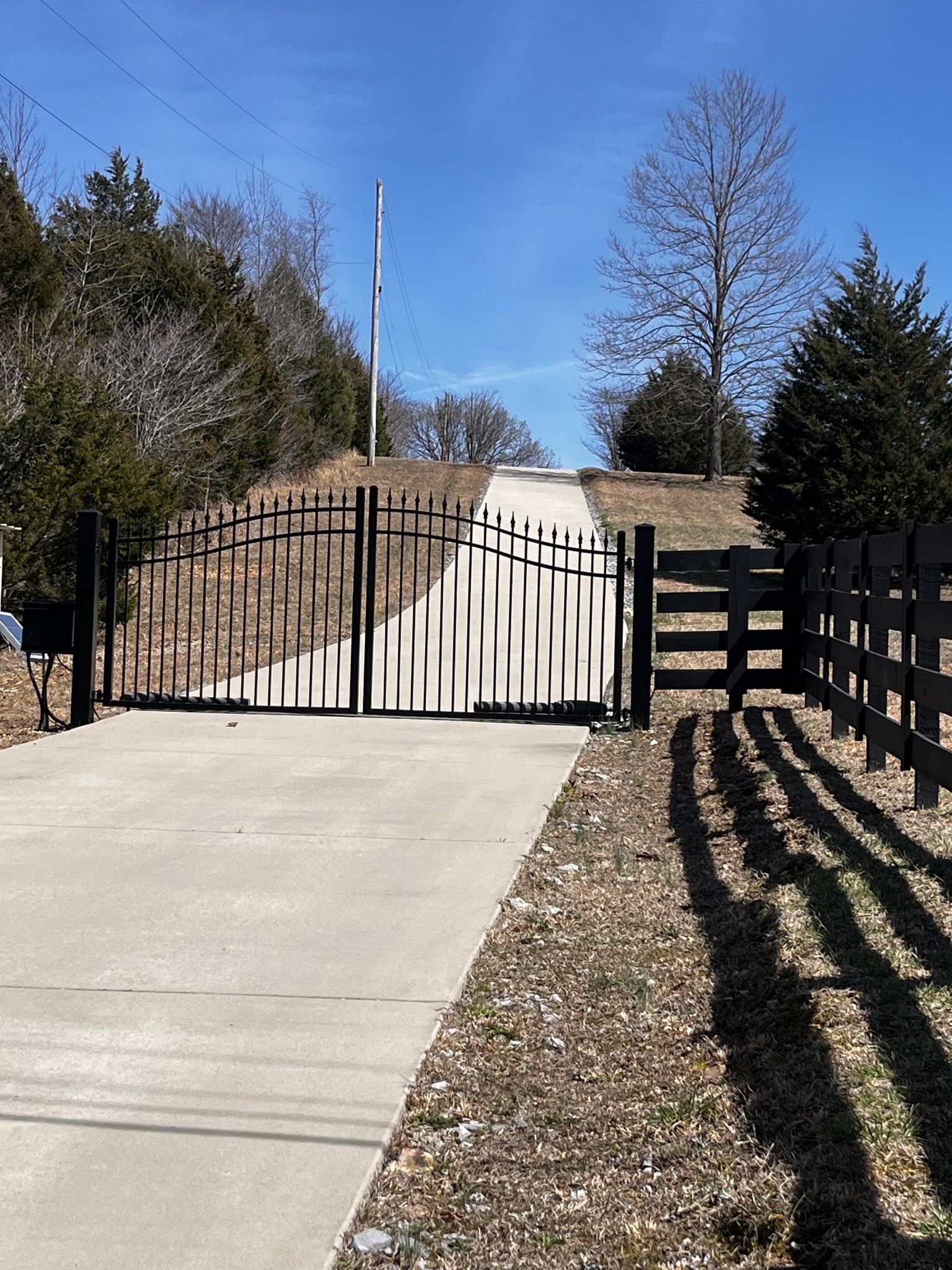 6702 Greenbrier Cemetery Road Greenbrier, TN 37073 - Photo 2 of 48