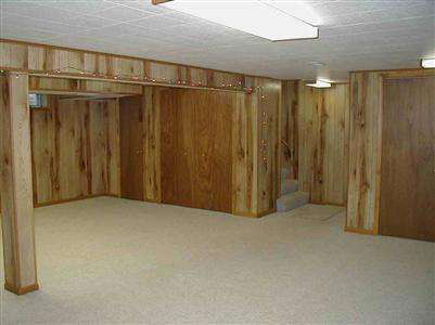 320 Sunset Drive Flushing, MI 48433 - Photo 4 of 10 20240933-3.JPG
