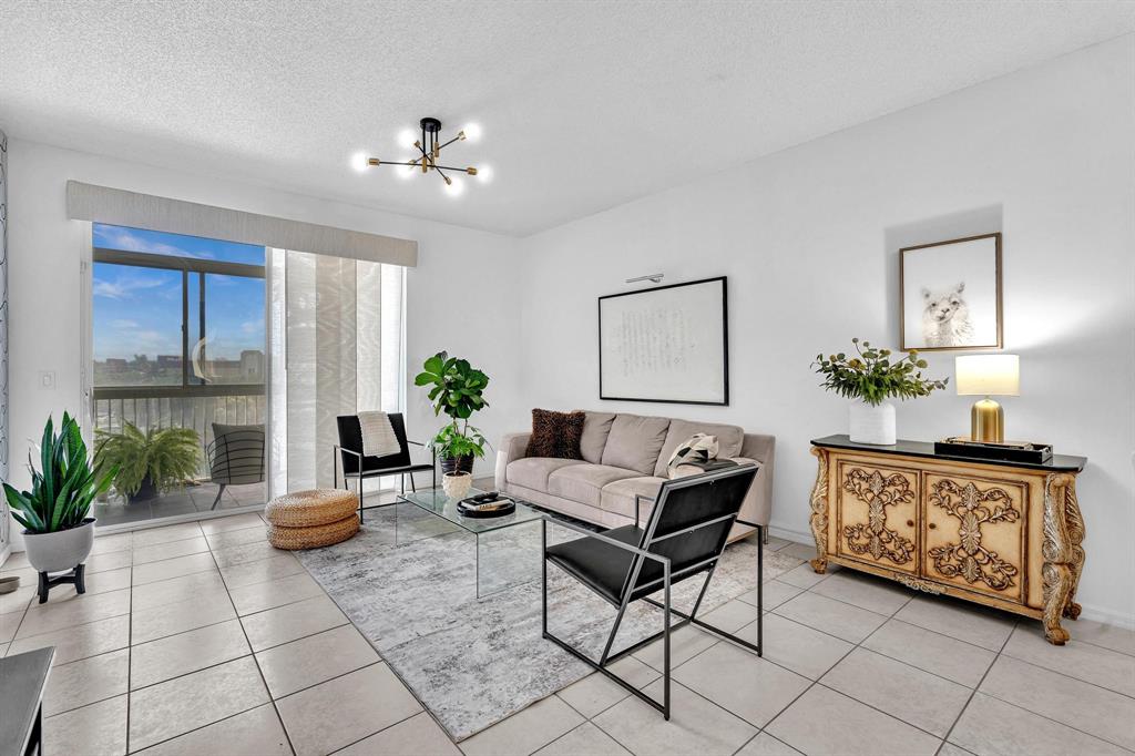 7775 Southampton Terrace, Unit 405 Tamarac, FL 33321 - Photo 24 of 82 a living room with furniture