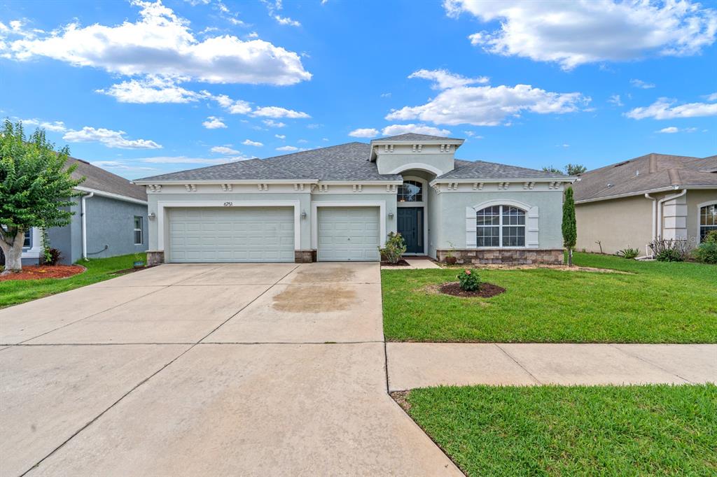 6751 Boulder Run Loop Wesley Chapel, FL 33545 - Photo 1 of 37