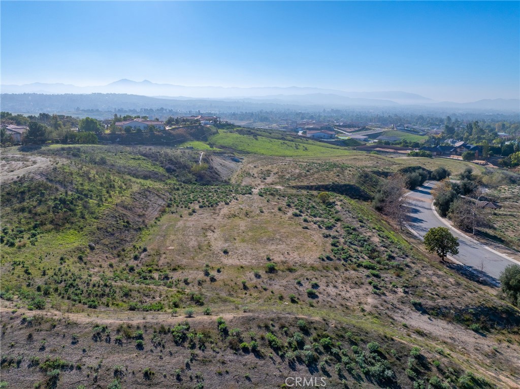 7478 Via Montecito Court Riverside, CA 92506 - Photo 5 of 12 Gallery Image 5