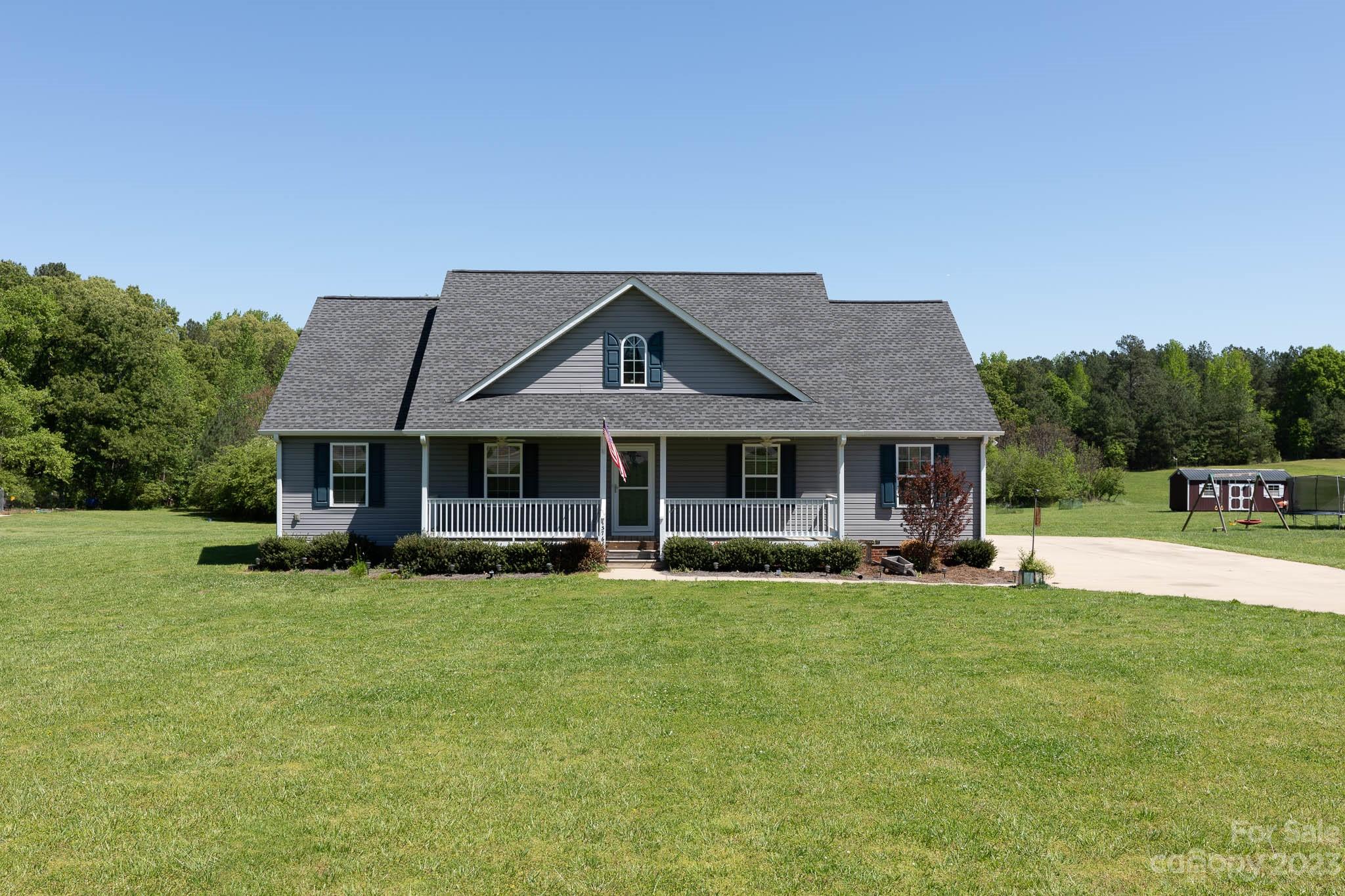 1376 McFarland Road York, SC 29745 - Photo 4 of 42 Gallery Image 4