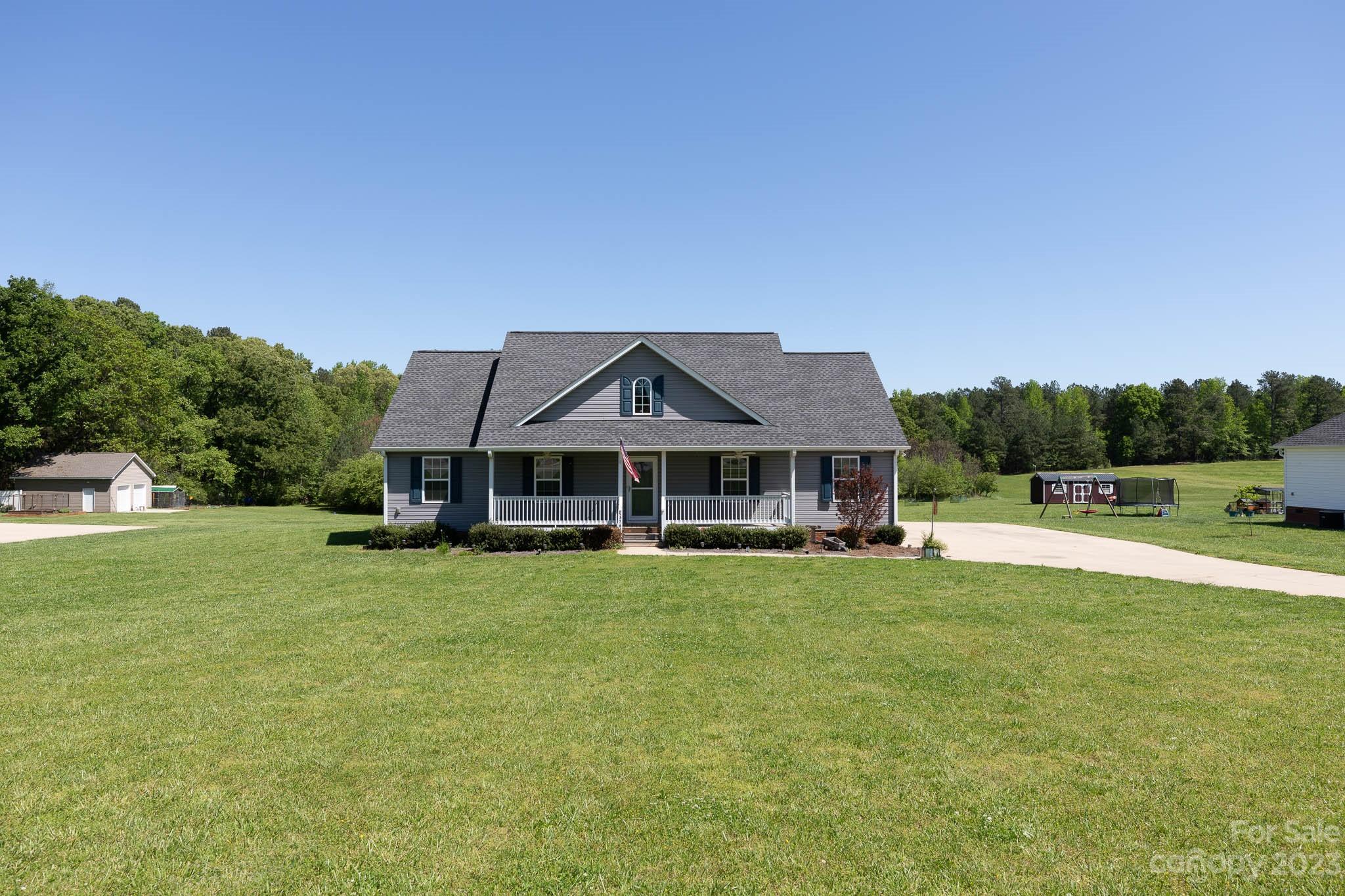 1376 McFarland Road York, SC 29745 - Photo 5 of 42 Gallery Image 5
