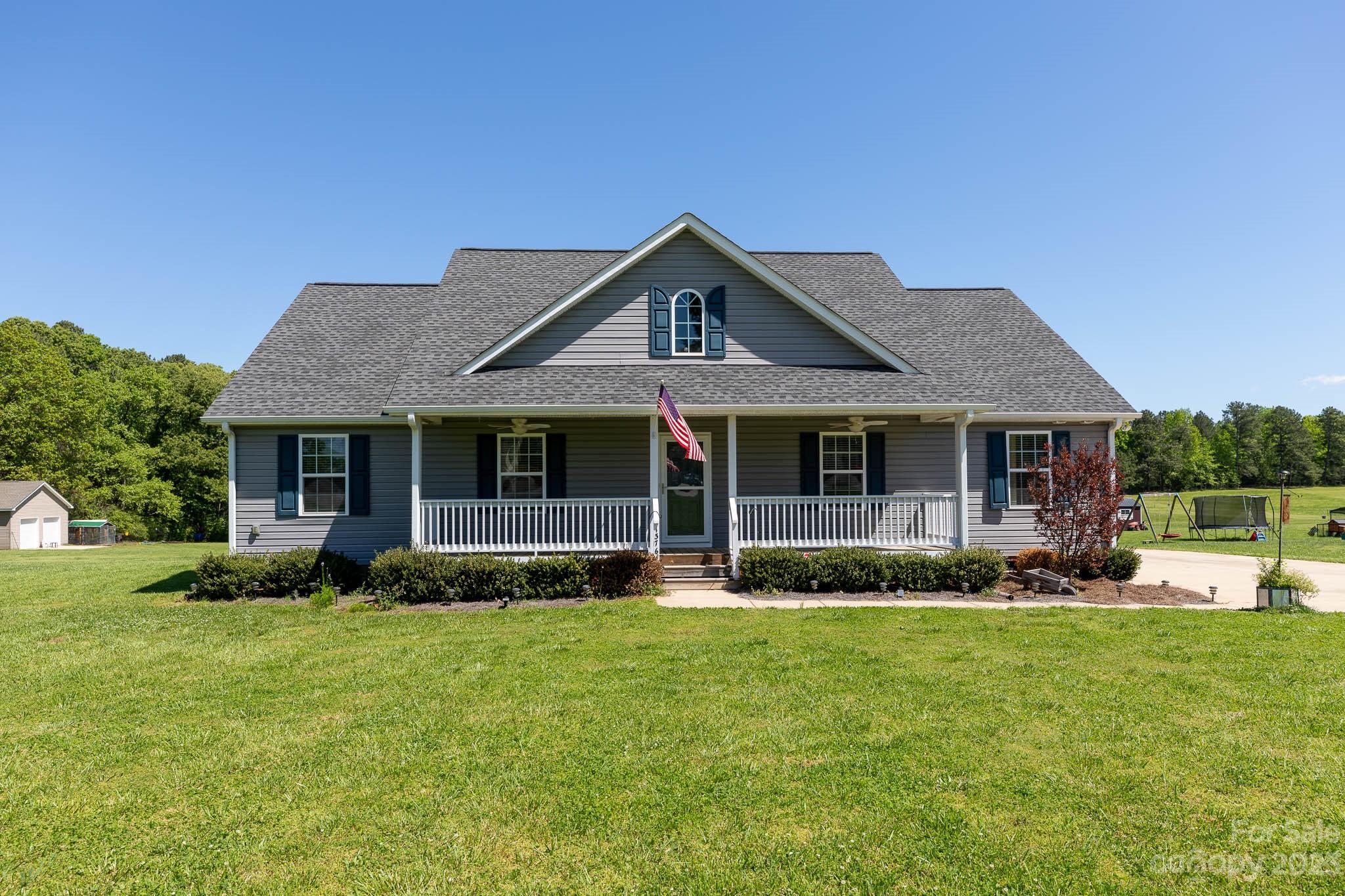 1376 McFarland Road York, SC 29745 - Photo 6 of 42 Gallery Image 6