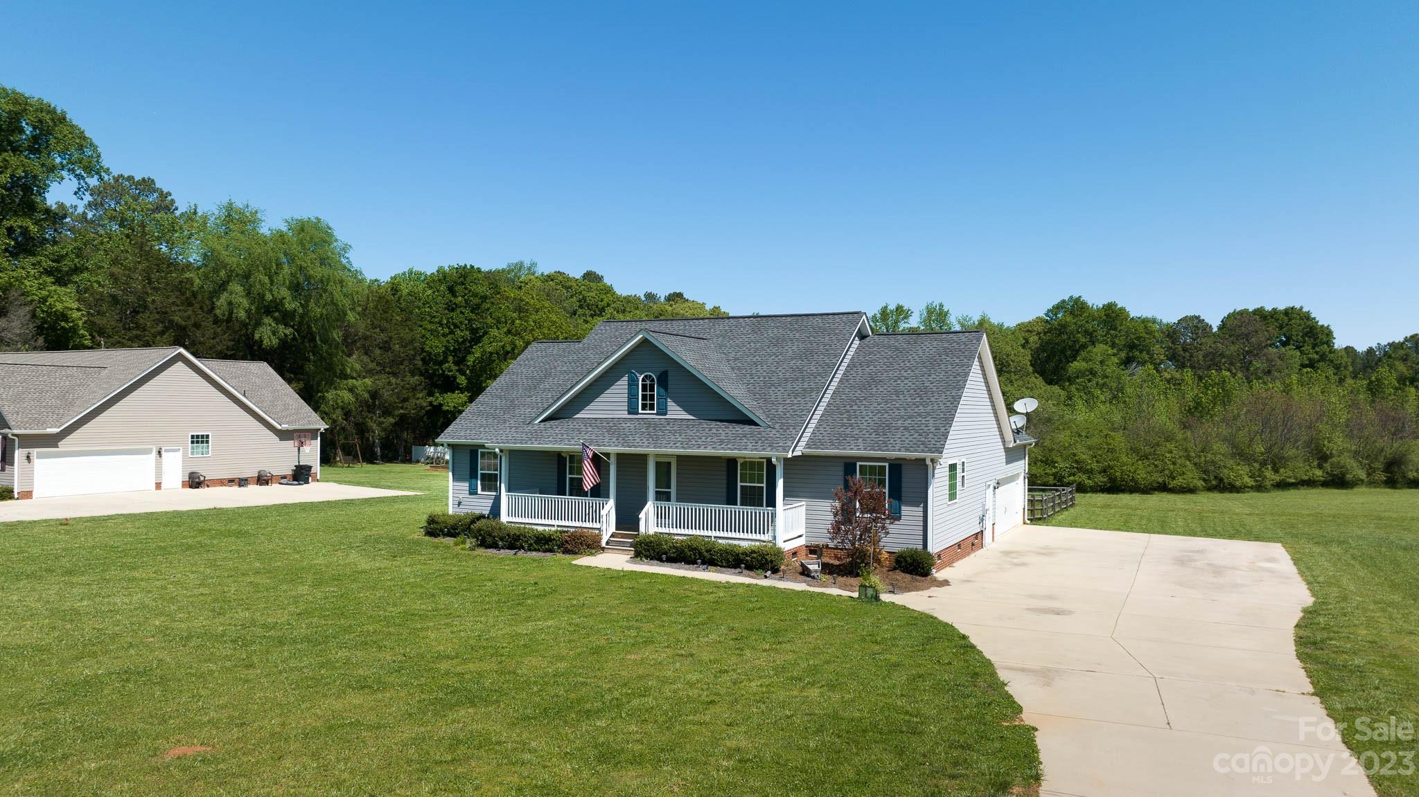 1376 McFarland Road York, SC 29745 - Photo 7 of 42 Gallery Image 7