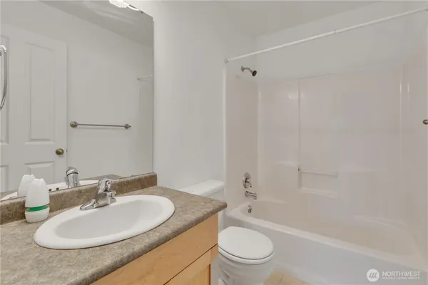 $389,900 | 13349 Ambaum Boulevard Southwest, Burien, WA 98146