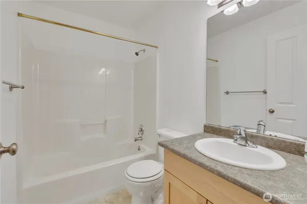 $389,900 | 13349 Ambaum Boulevard Southwest, Burien, WA 98146