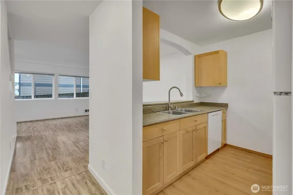 $389,900 | 13349 Ambaum Boulevard Southwest, Burien, WA 98146