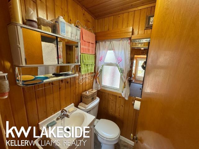 4631 Port Austin Road Caseville, MI 48725 - Photo 13 of 20