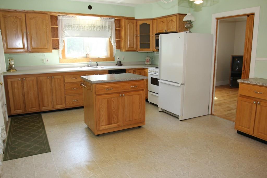 99 Hogan Road Lewiston, ME 04240 - Photo 5 of 24 Photo