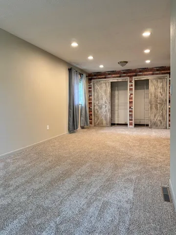 $263,500 | 704 Miller Avenue, Windom, MN 56101