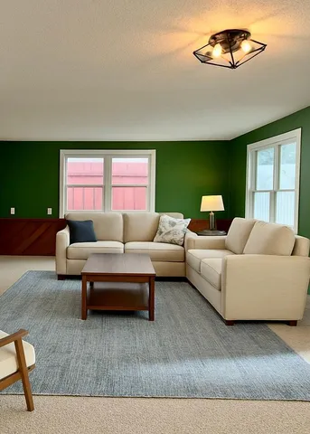 $263,500 | 704 Miller Avenue, Windom, MN 56101