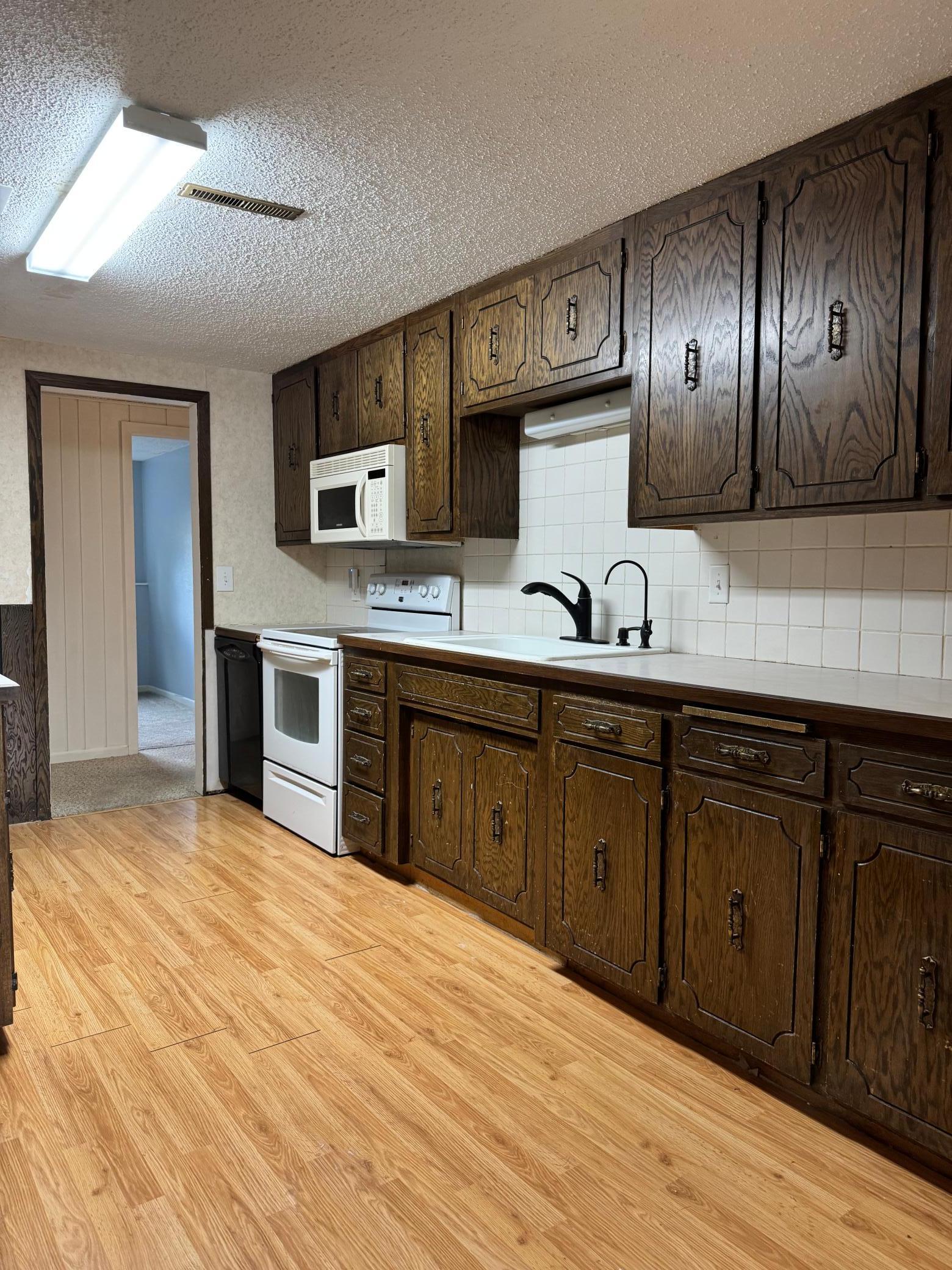 704 Miller Avenue Windom, MN 56101 - Photo 29 of 47