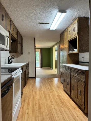 $263,500 | 704 Miller Avenue, Windom, MN 56101