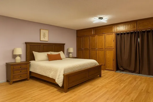 $263,500 | 704 Miller Avenue, Windom, MN 56101