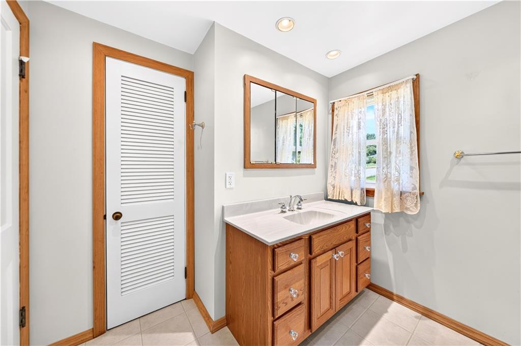 781 Elk Avenue Rochester, PA 15074 - Photo 35 of 50